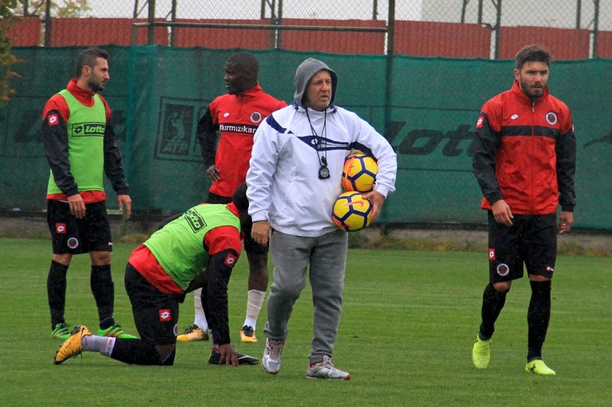 Mesut Bakkal: "Malatya Maçında Daha Yürekli Oynamamız Gerekiyordu"