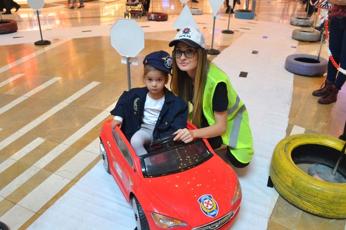 Minikler Trafik Kurallarını Öğrendi