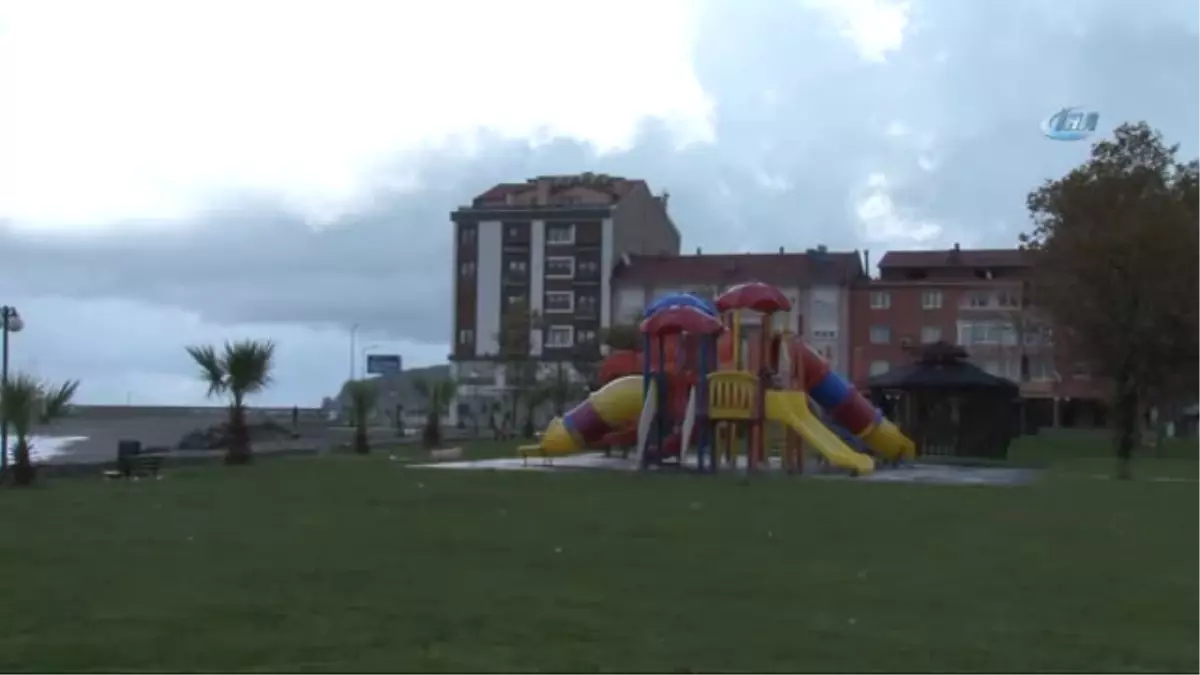 Sahile Yapılan Bina Tartışmaları Beraberinde Getirdi