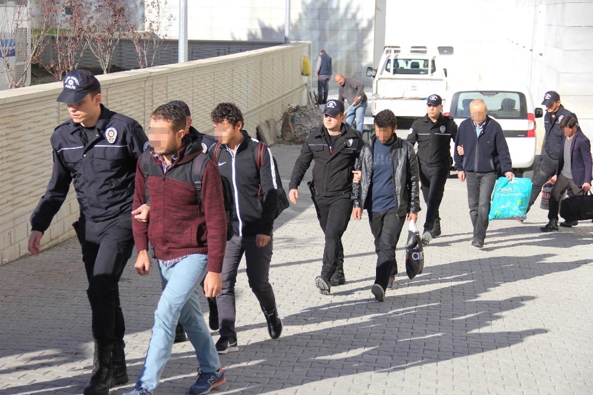 Samsun\'da Fetö\'den 13 Kişi Adliyeye Sevk Edildi