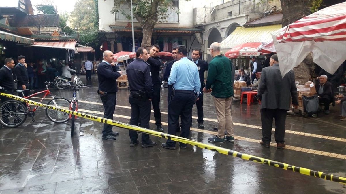 Şanlıurfa\'da Silahlı ve Bıçaklı Kavga: 2 Yaralı