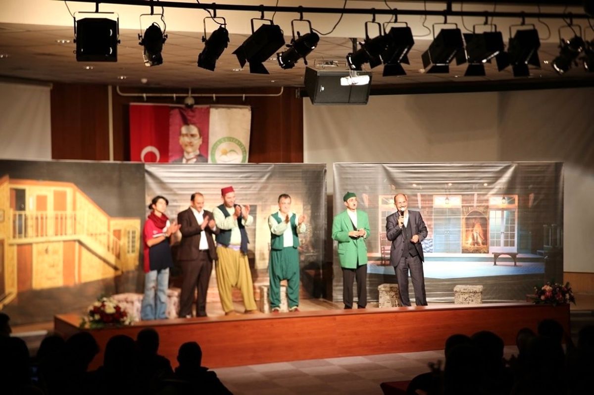 Teyo Emmi" Iğdır\'da İzleyiciyle Buluştu
