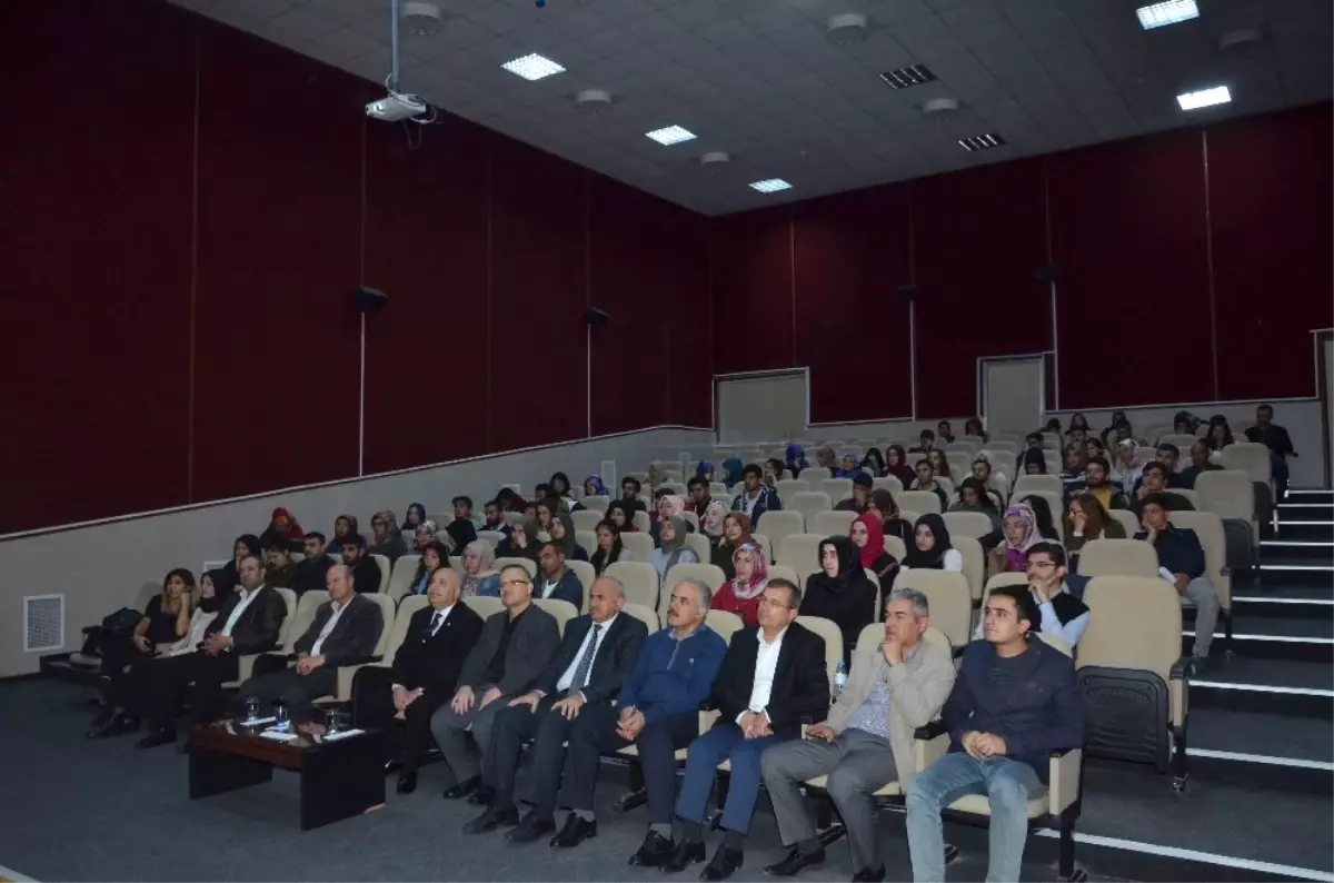 Üniversitede Ebru Sanatı Seminer Uygulama ve Sergi Etkinliği