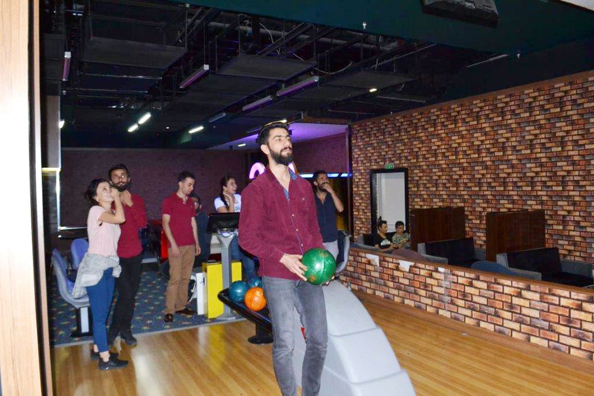 Üniversiteli Gençler Bowling Turnuvasında Hünerlerini Sergiledi
