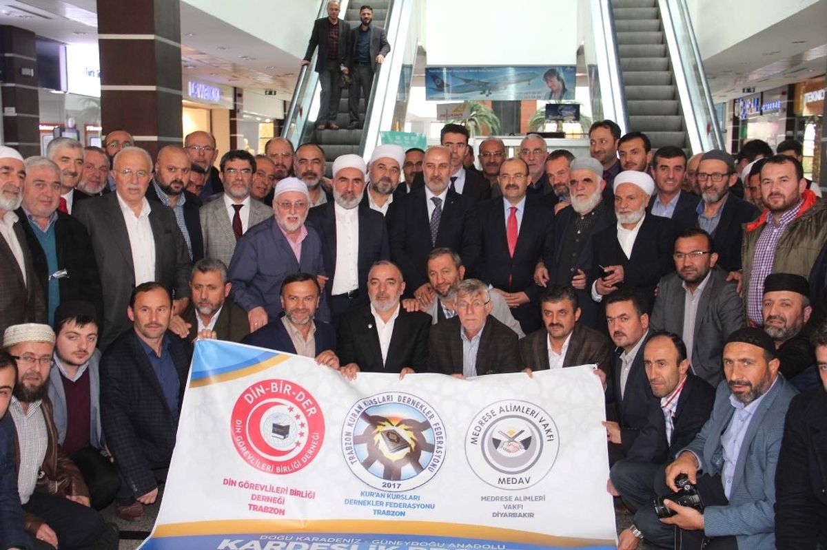 Vali Ustaoğlu, Medrese Alimleri ile Bir Araya Geldi