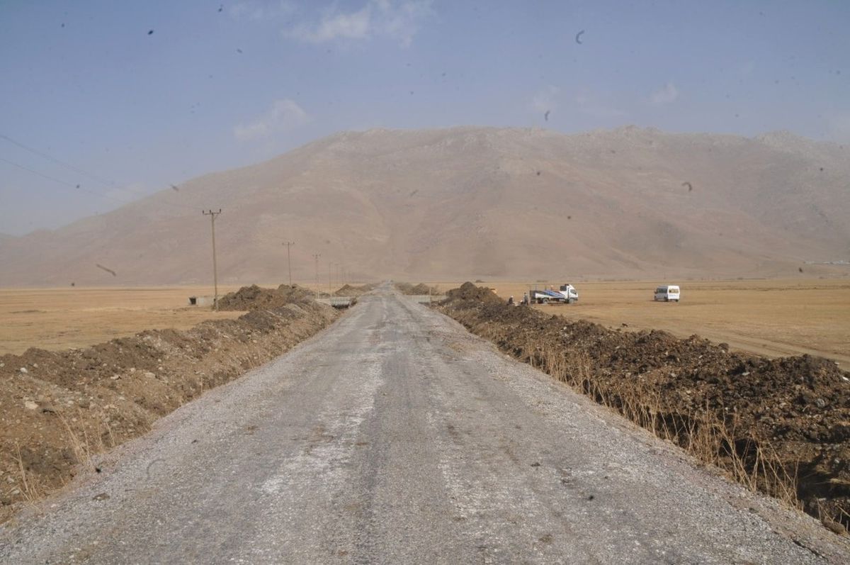 Yüksekova\'da Çevre Yolu Çalışmaları Sürüyor