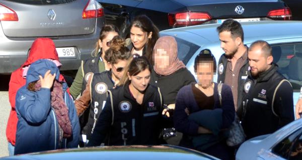 Yunanistan\'a Kaçmaya Çalışan Fetö Şüphelisi 4 Kişi Daha Adliyede