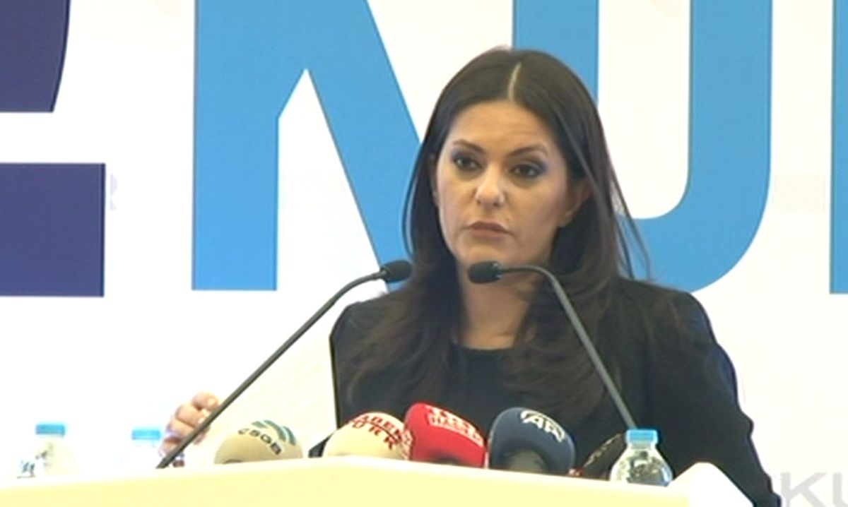 Ahlak Dışı ve Seviyesizlik Olarak Değerlendiriyorum"