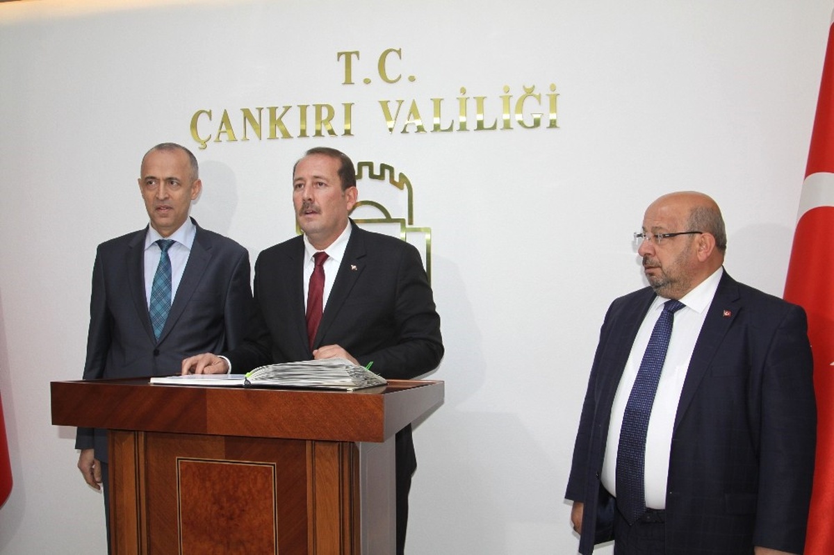 AK Parti\'li Karacan: "Bizim Partimiz Bir Dava Partisi"