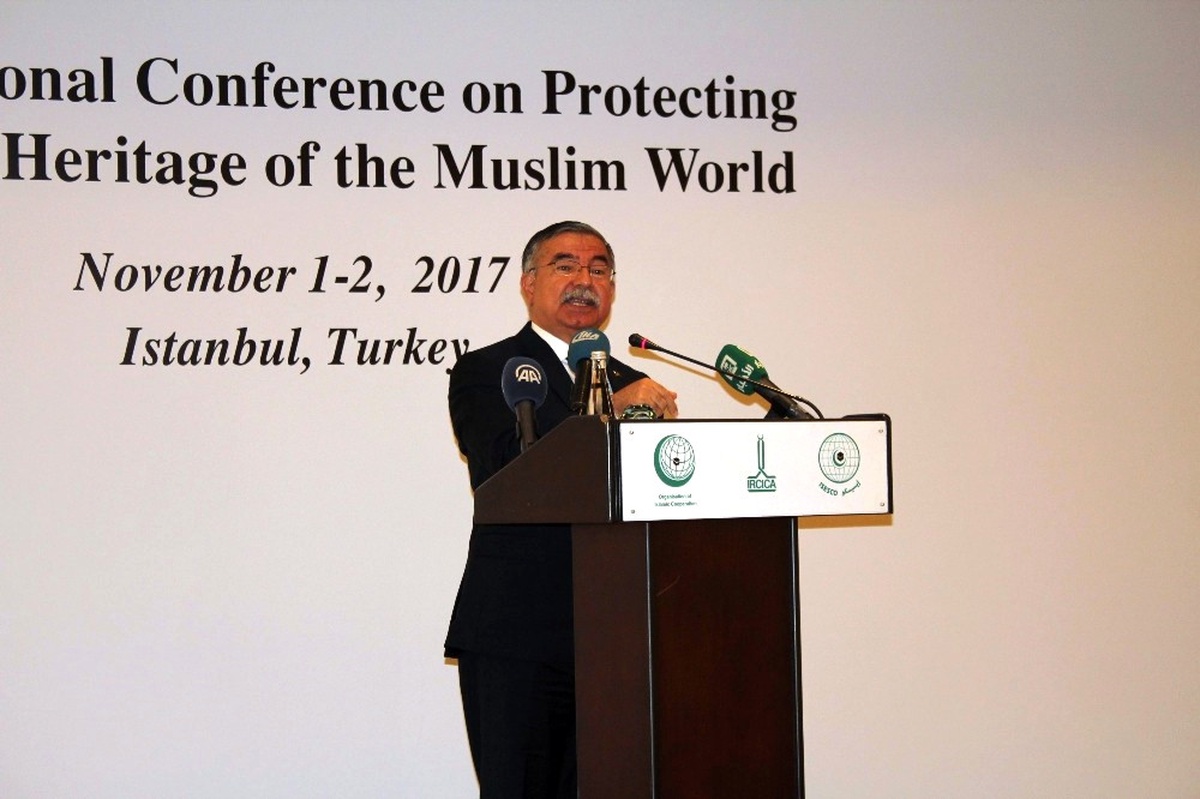Bakan İsmet Yılmaz: "Medeniyeti Koruyabilmek İçin Eğitim ve Barış Olmalı"