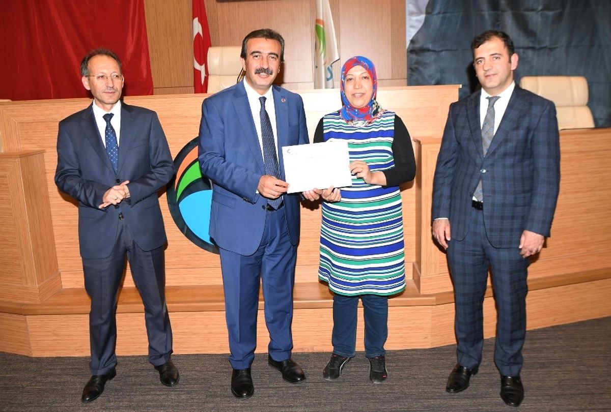 Başkan Çetin: "8 Bin Kişiye İş Bulduk"