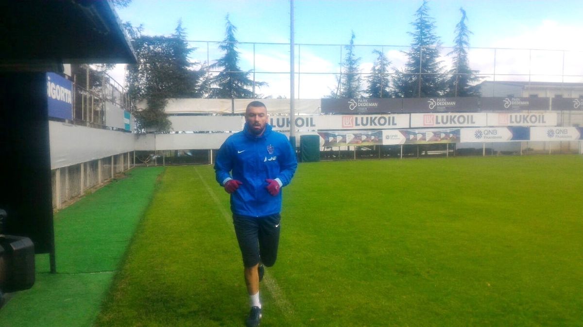 Burak Yılmaz Sahalara Döndü