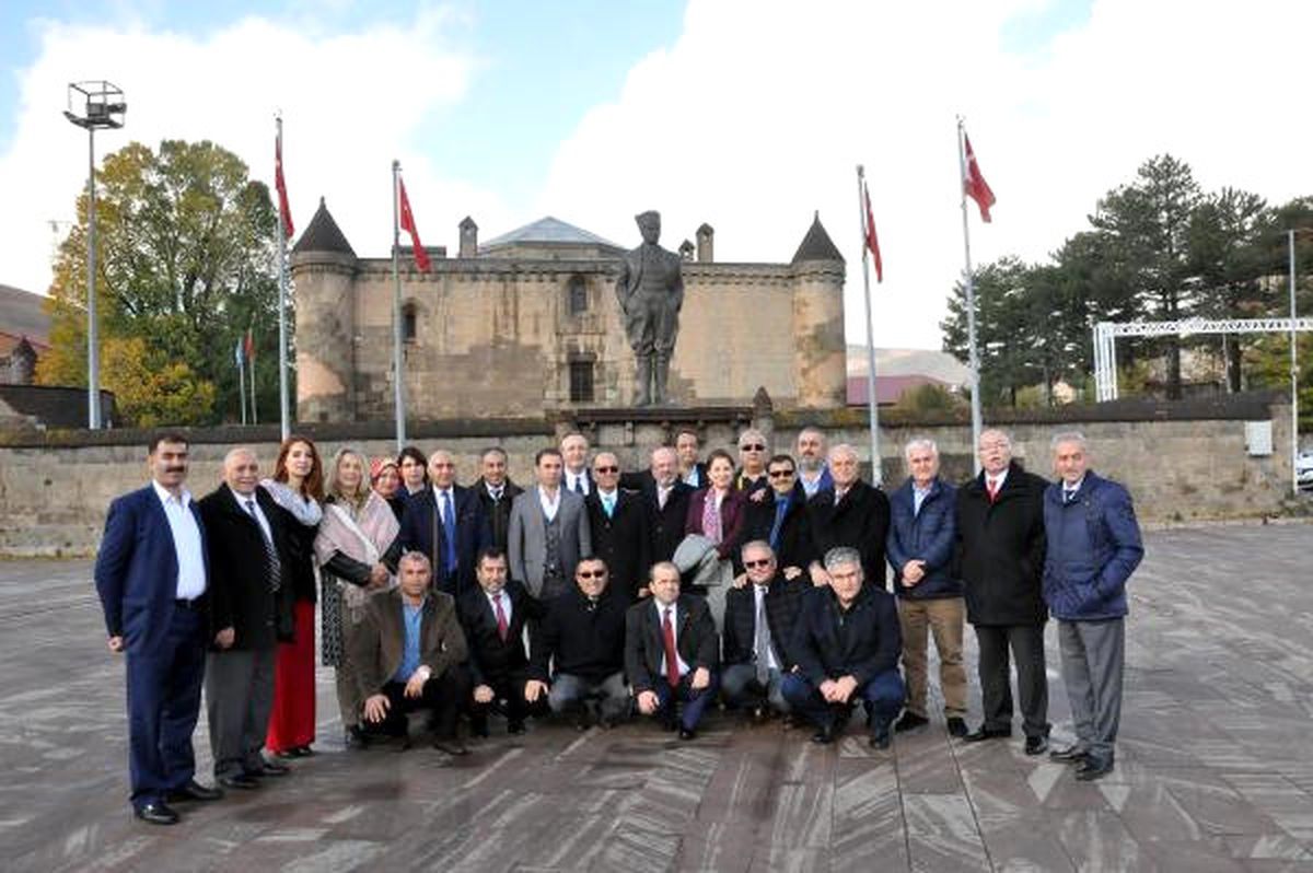Bursa İl Dernekler Federasyonu\'ndan Bitlis\'e Ziyaret