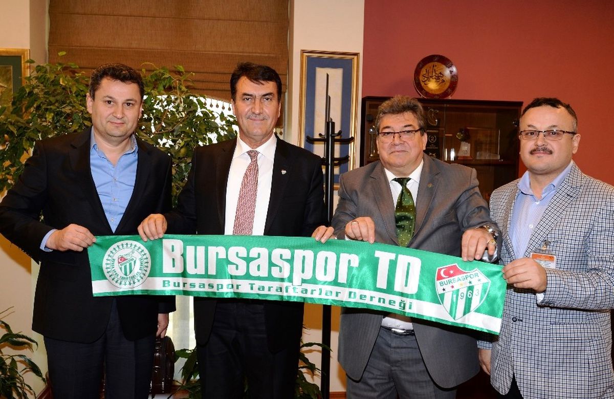 Bursaspor Taraftarlar Derneği\'nden Dündar\'a Teşekkür