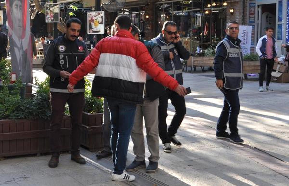 Çelik Kasadan Esrar Çıktı