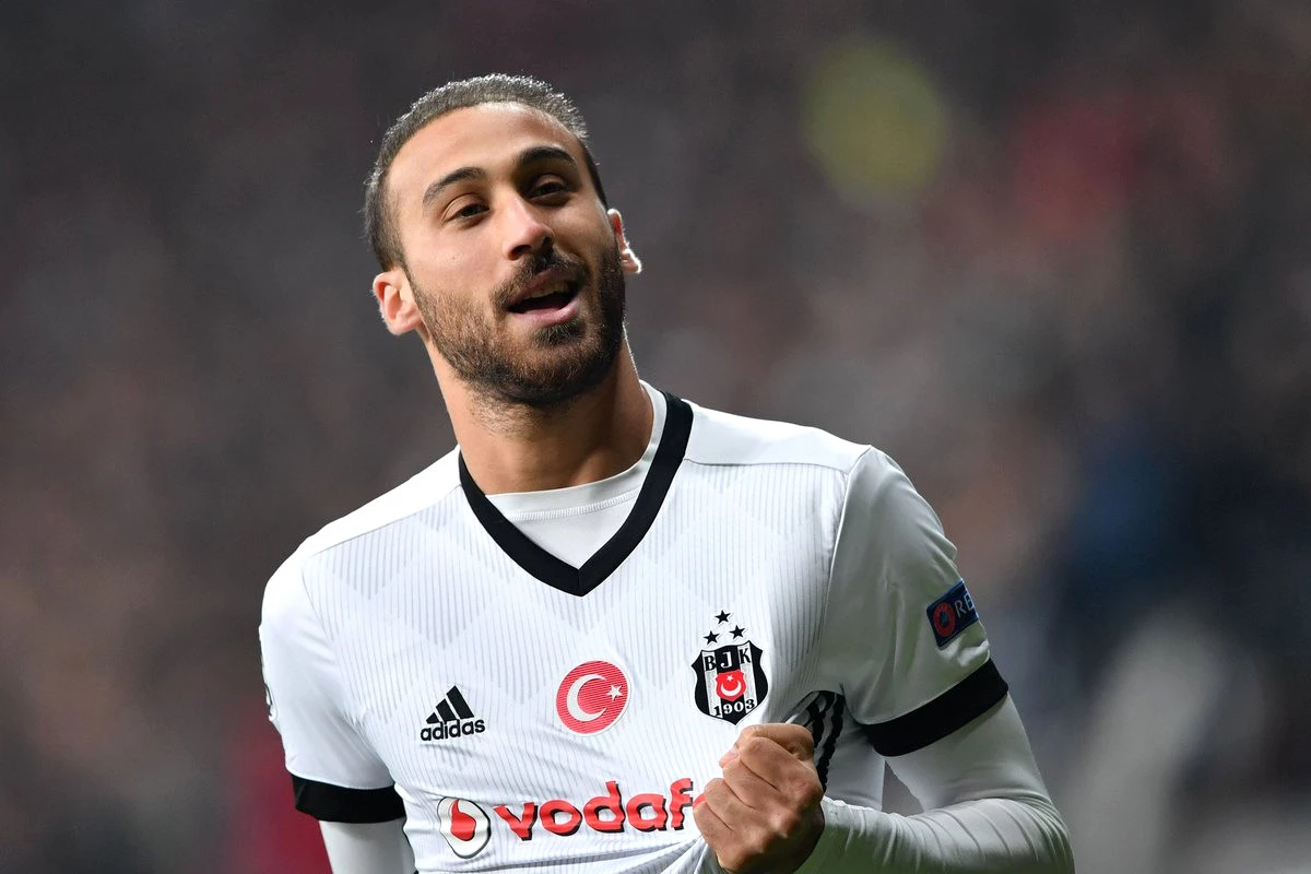 Cenk Tosun, Beşiktaş\'ın Şampiyonlar Ligi\'ndeki En Golcü Oyuncusu Oldu