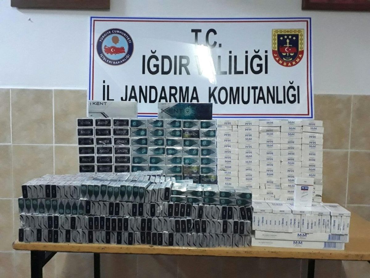 Iğdır\'da Kaçak Sigara Operasyonu