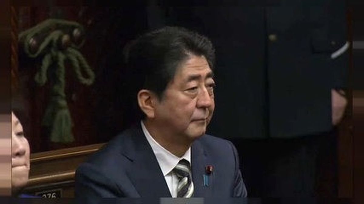 Japonya\'da Şinzo Abe Yeniden Başbakan Seçildi