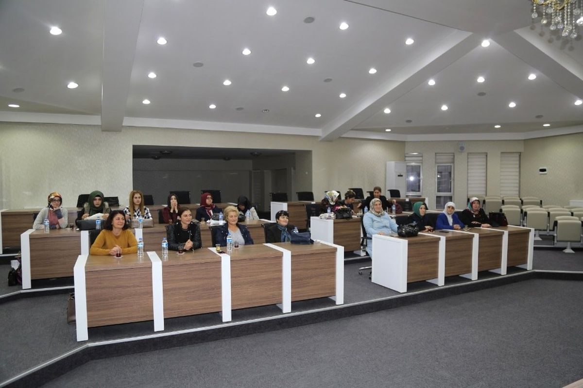 Kadın Kollarından Niğde Belediye Başkanına Ziyaret