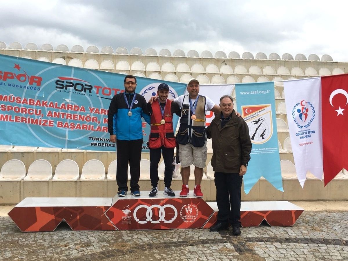 Kağıtsporlu Atıcılar Takım Halinde Üçüncü Oldu