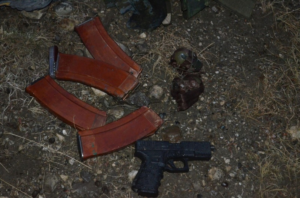 Kurumlara Saldırı Hazırlığında Olan 1 PKK\'lı 5 Şüpheli Yakalandı