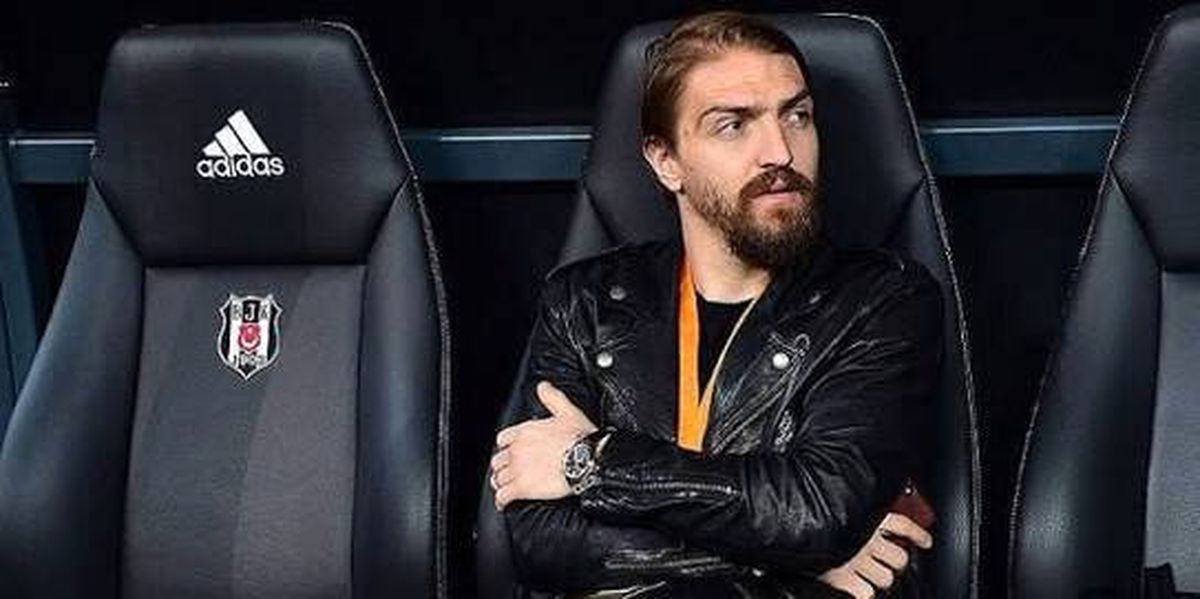 Monaco Maçı Kadrosuna Alınmayan Beşiktaşlı Caner Erkin, Mücadeleyi Tribünden İzledi