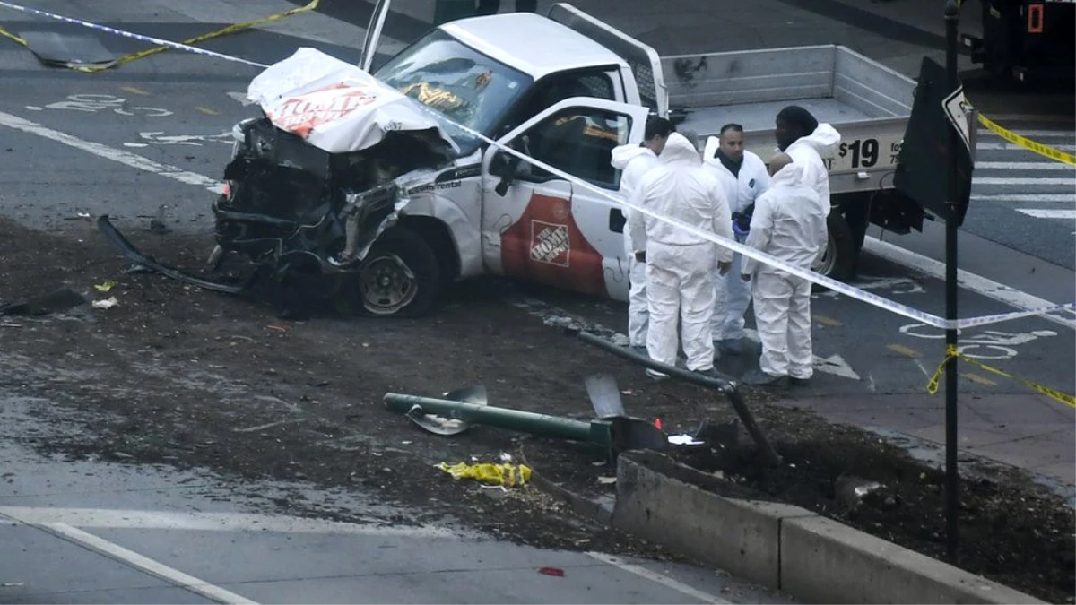 New York\'ta Araçlı Saldırı: 8 Kişi Hayatını Kaybetti