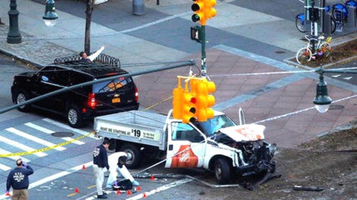 New York\'ta Terör Saldırısı: En Az 8 Ölü