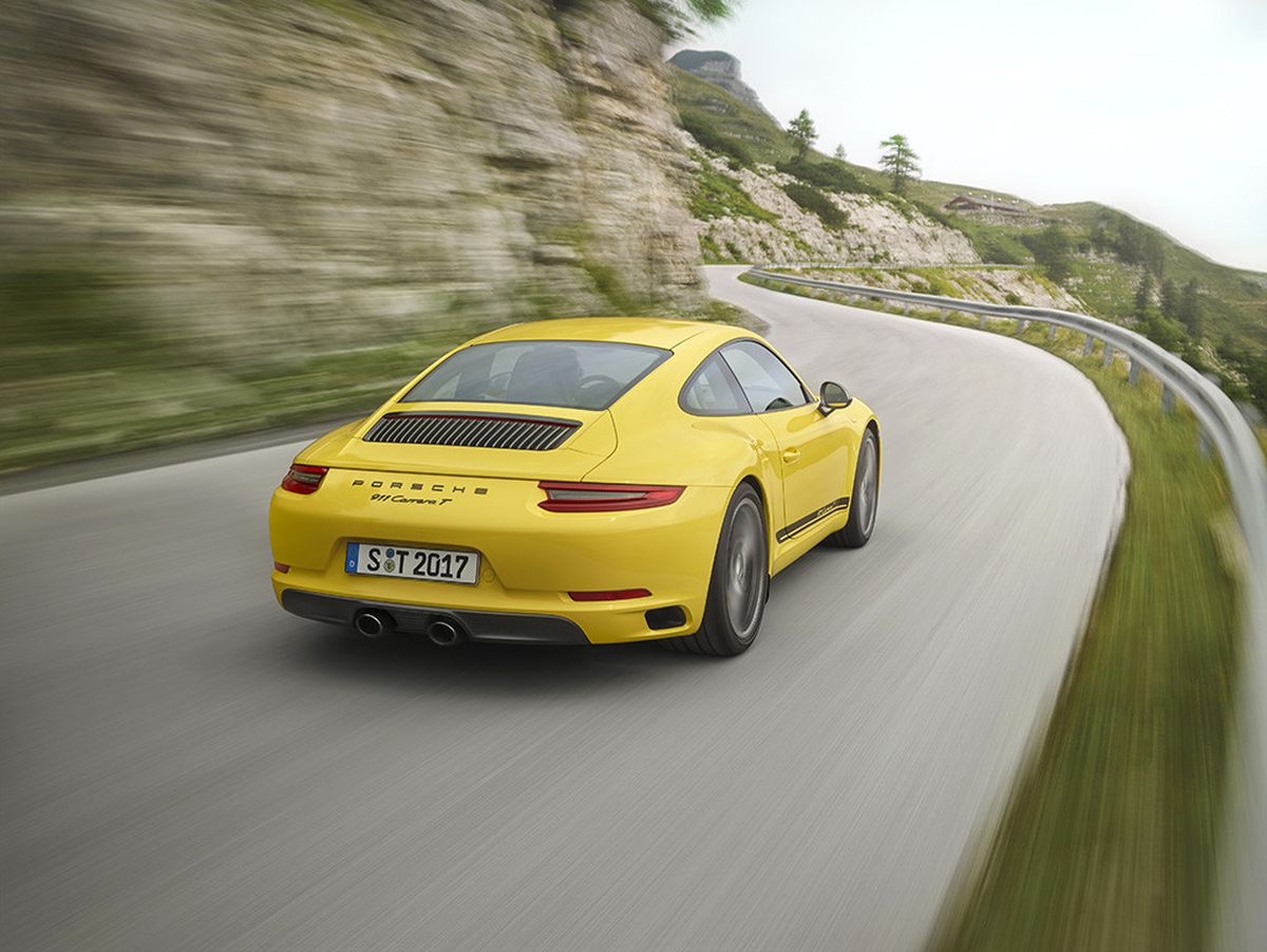Porsche Ailesine Yeni Bir Model Daha Geldi