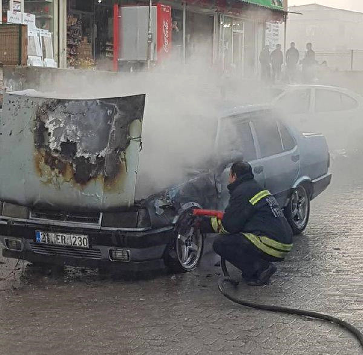 Seyir Halindeki Otomobil Yandı