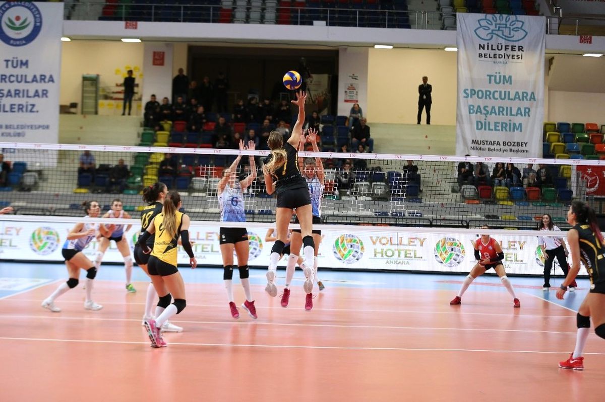 Vakıfbank 5\'te 5 Yaptı
