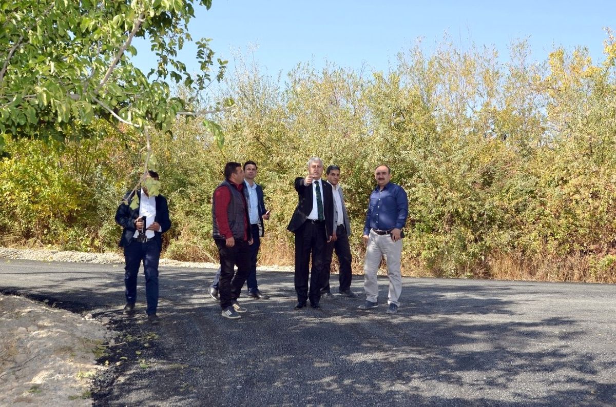 Yeşilyurt\'un Cadde ve Sokakları Modern Bir Görünüme Kavuşuyor