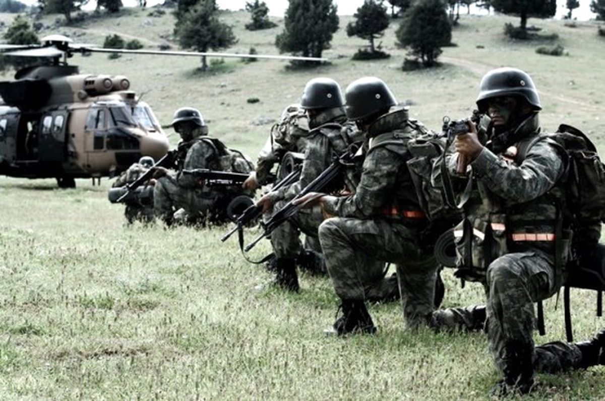 Ağrı\'da Saldırıda Kullanılacağı İstihbaratı Alınan Bomba Yüklü Araç Patlatıldı
