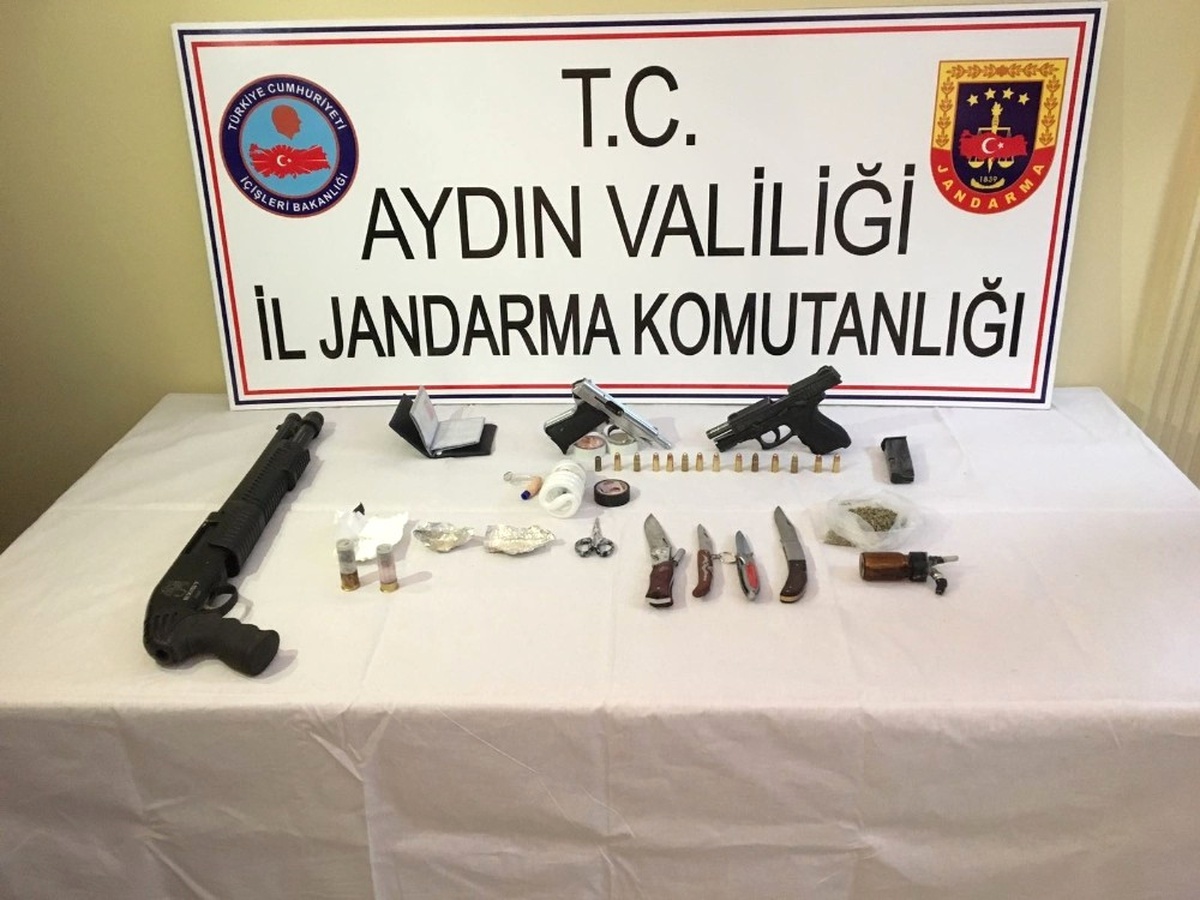 Aydın\'da Jandarma Uyuşturucu Tacirlerine Göz Açtırmıyor