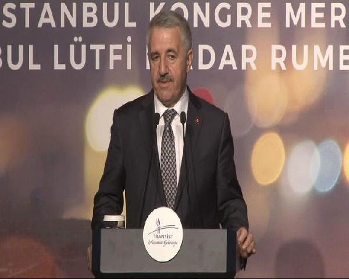Bakan Arslan Banliyö Hatlarının 2018 Sonuna Kalmadan Biteceğini Söyledi