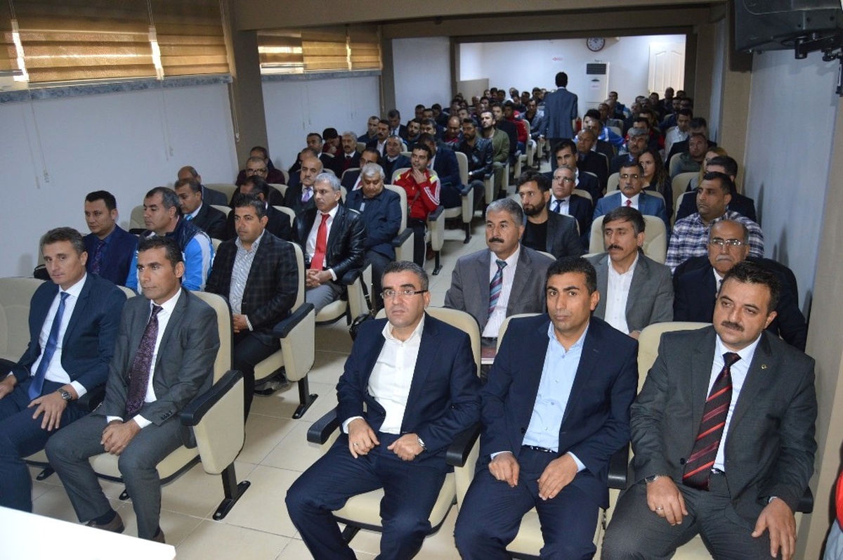 Besni\'de Okul Sporları Değerlendirme Toplantısı Yapıldı