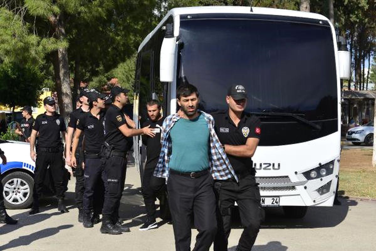 Biri Bombacı, 5\'i Suriyeli 19 Kişi Adliyeye Sevk Edildi