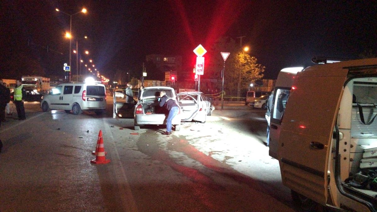 Bursa\'da Polisle Çatışan Suç Makinesi Ölü Ele Geçirildi...o Anlar Kamerada