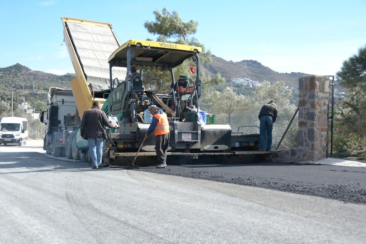 Büyükşehir, Bodrum\'da Güvenli Yollar İçin Çalışmalarını Sürdürüyor