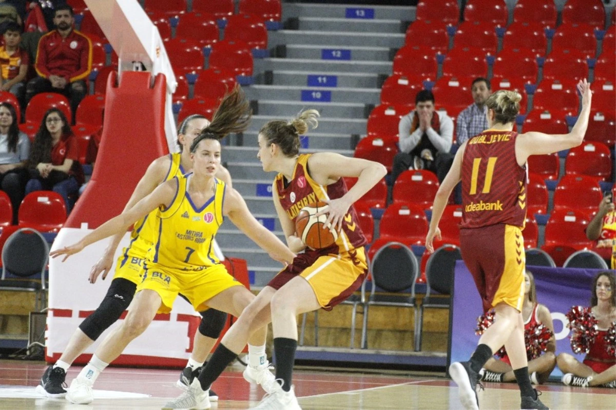 Castors Braine: 71 - Galatasaray: 72