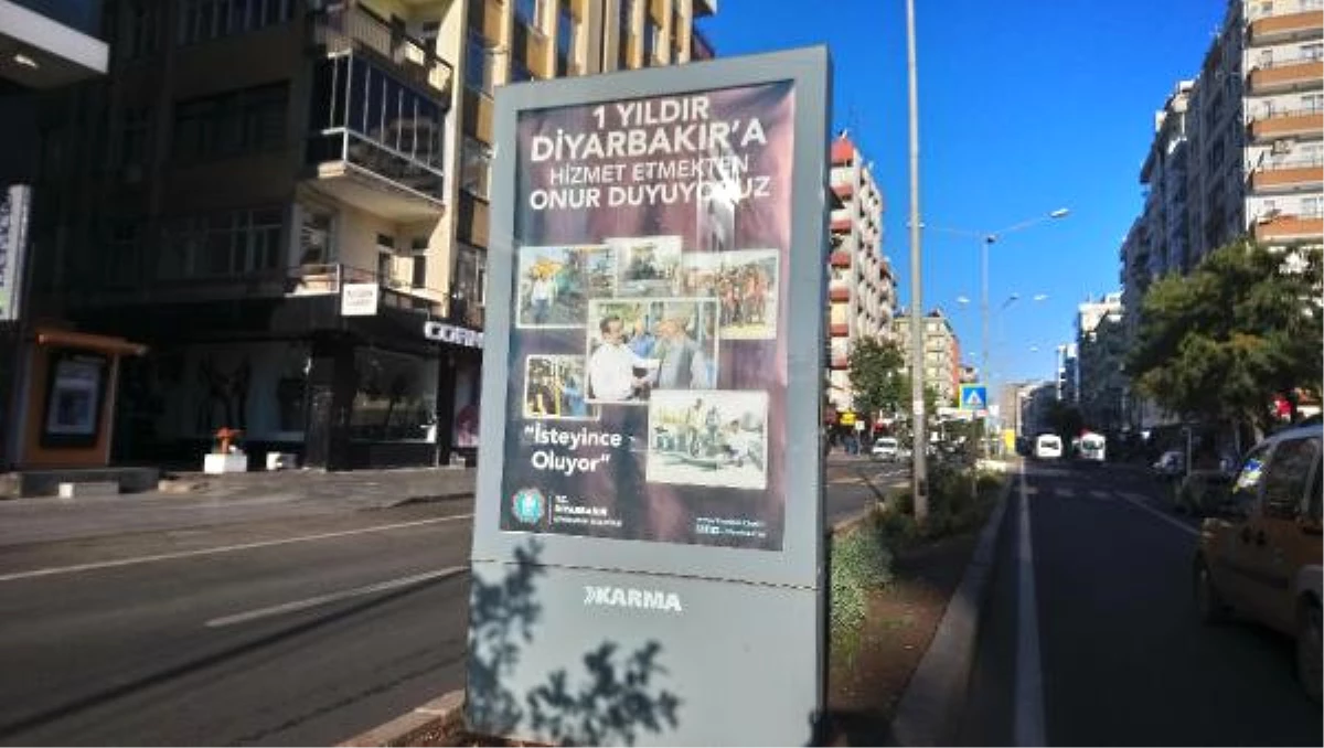 Diyarbakır Belediye Başkan Vekili Atilla, Bir Yılda Yaptıklarını Reklam Panolarından Duyurdu