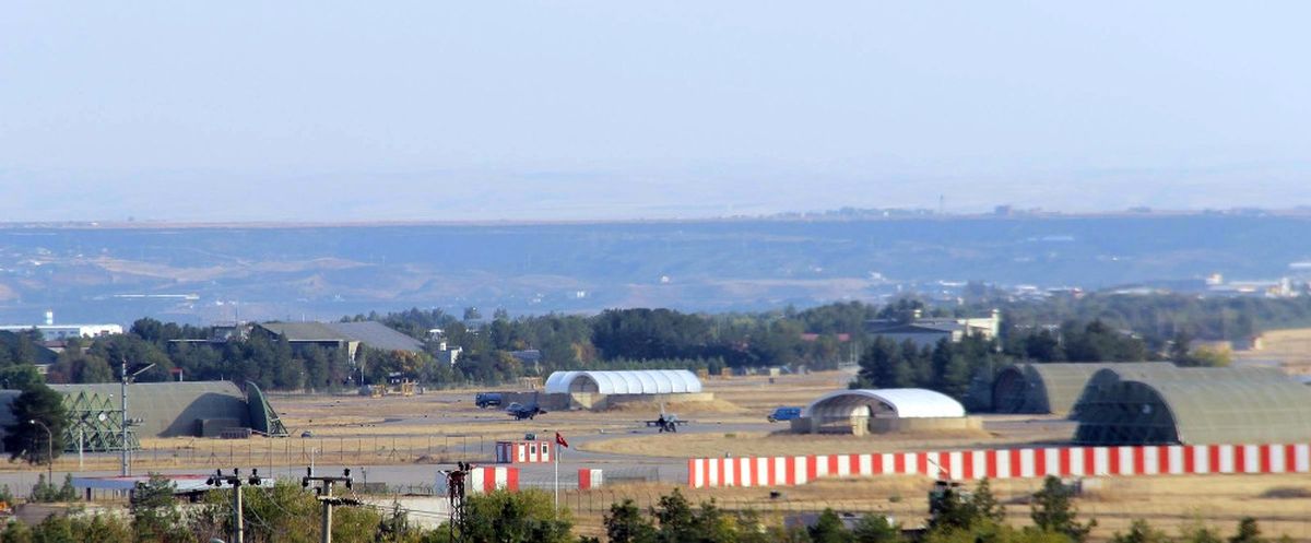 Diyarbakır\'dan Peş Peşe F16\'lar Kalktı