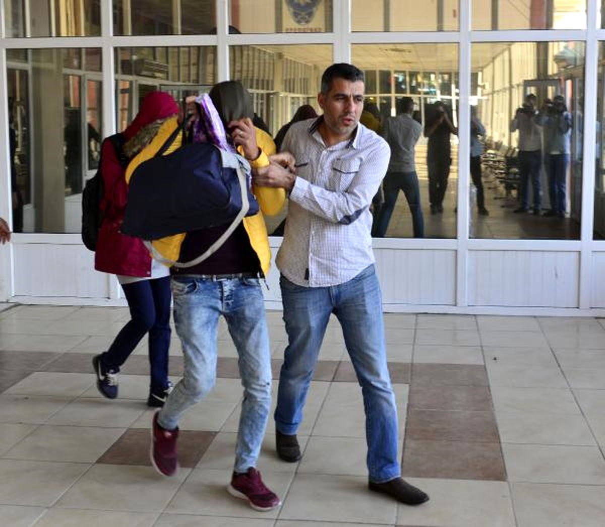 Evden Kaçan İki Çocuk, Adana\'da Otogarda Yakalandı