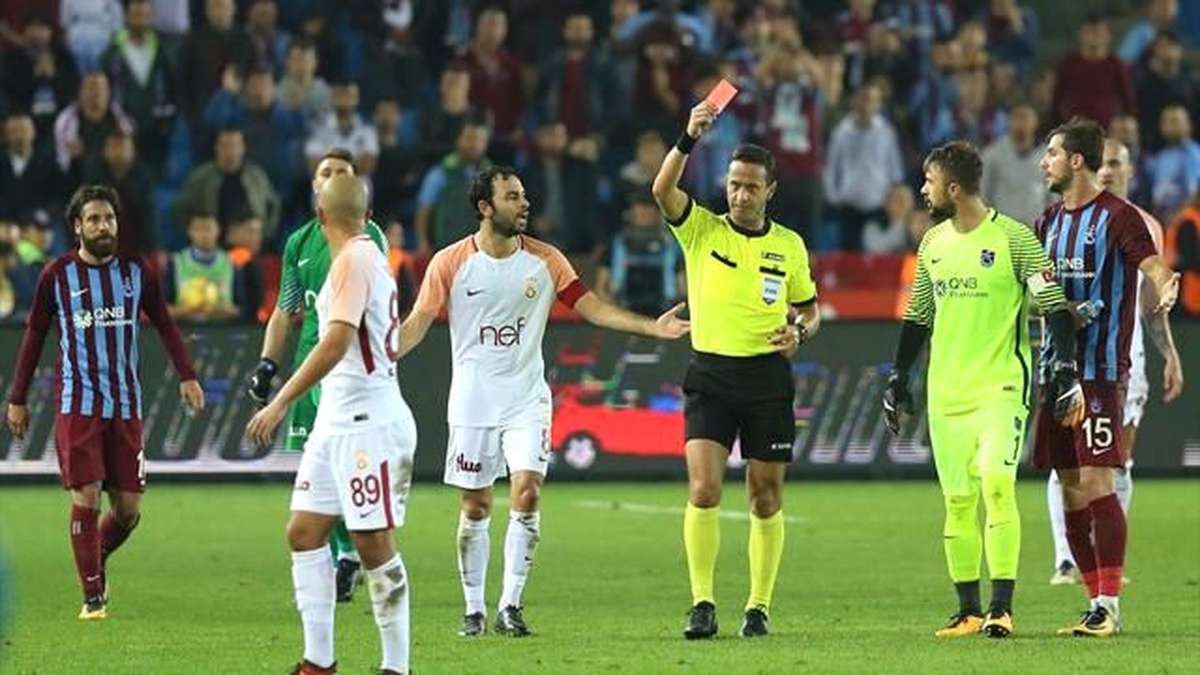 Galatasaray, Feghouli İçin Tahkime Gidiyor