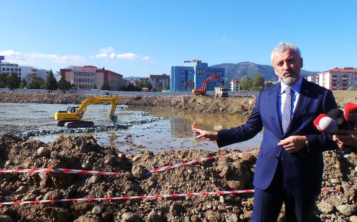 İstifa Edeceği İddia Edilen Enver Yılmaz\'dan Proje Gezisi