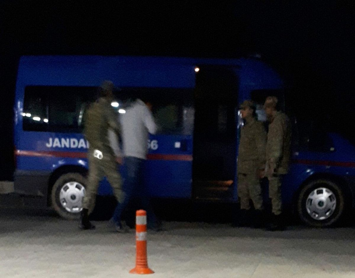 Jandarma Ekiplerinden Uyuşturucu Operasyonu: 9 Gözaltı