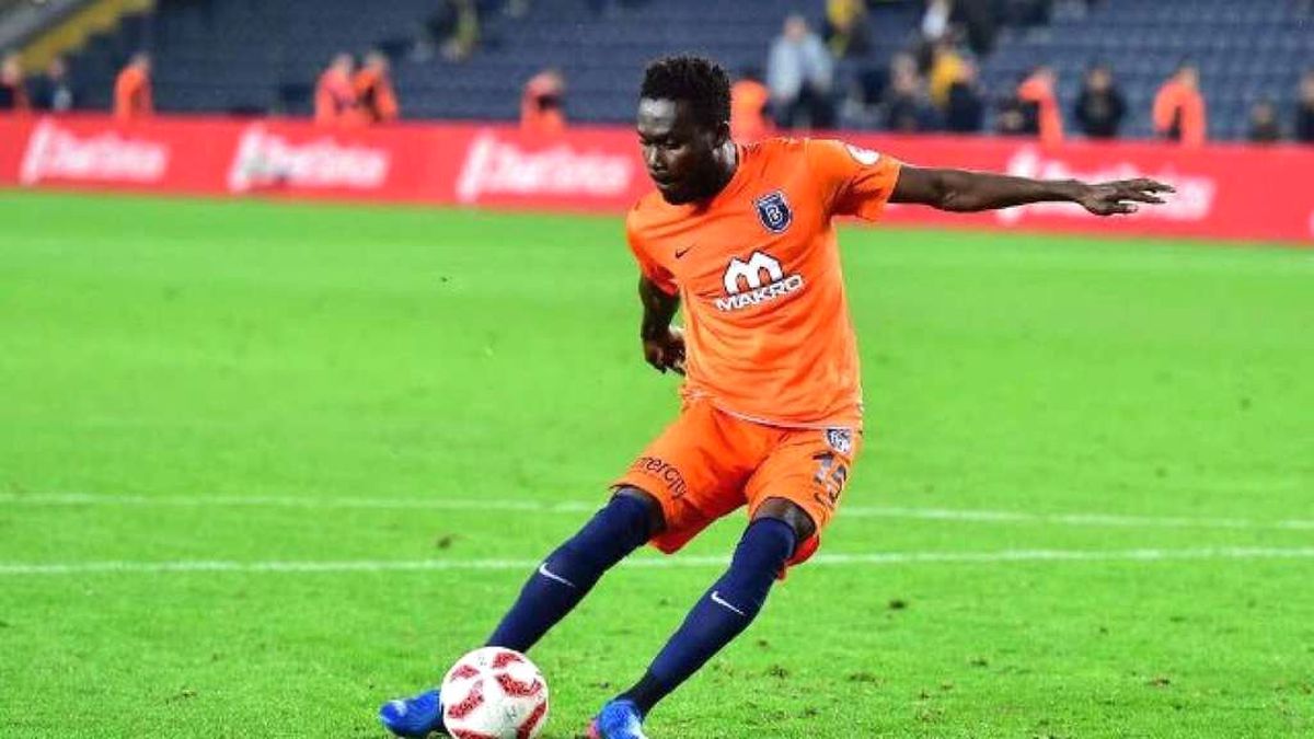 Medipol Başakşehir\'de Attamah, Hoffenheim Maçı Öncesi Isınırken Sakatlandı