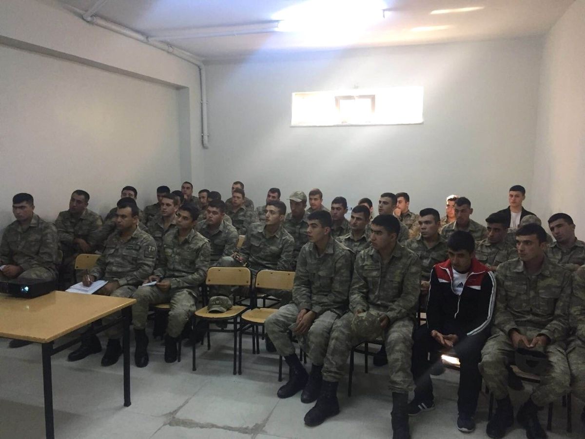Mehmetçiğe Kazan Yakma Eğitimi
