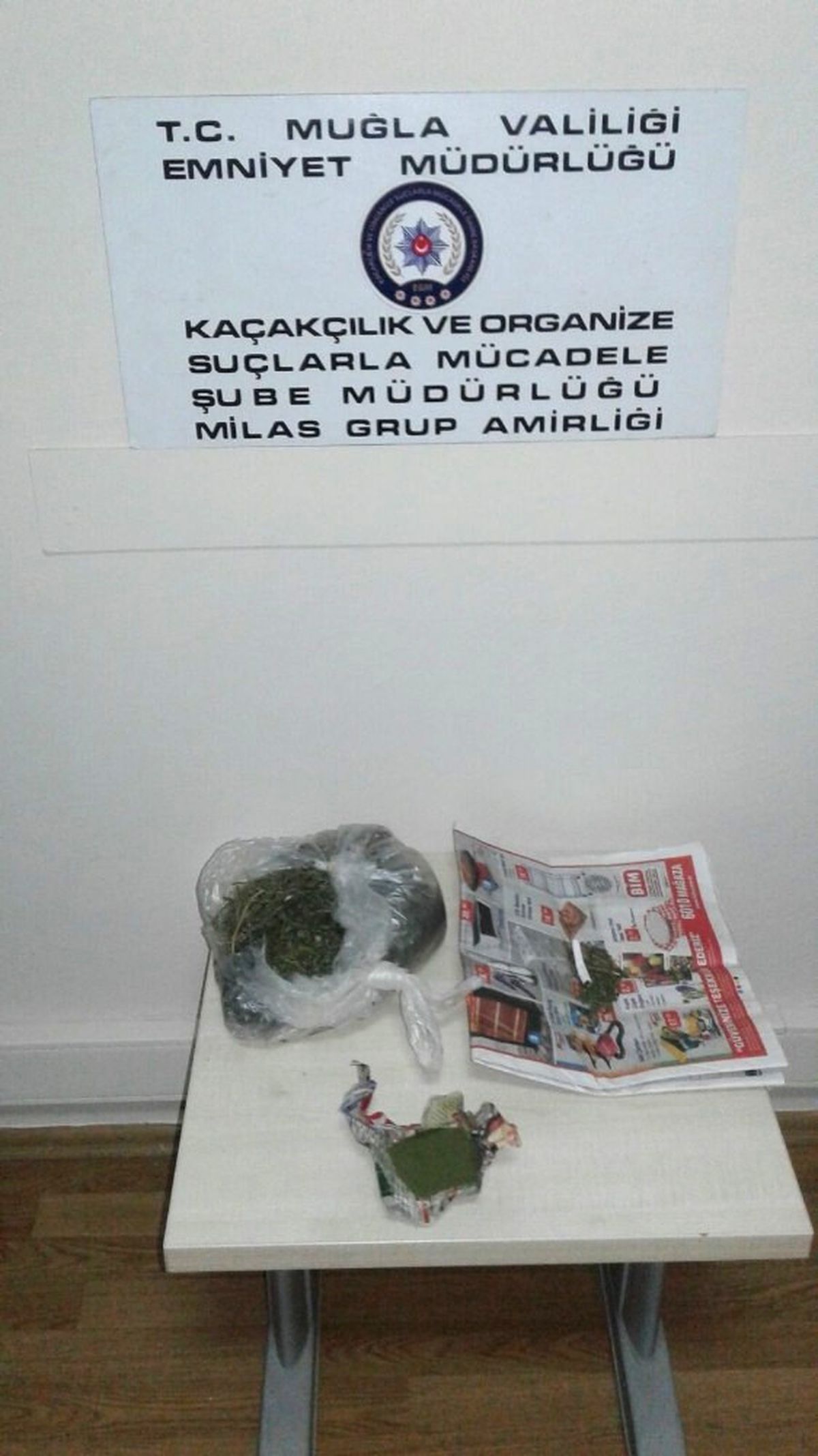 Milas\'ta Şüpheli Araçtan Uyuşturucu Çıktı