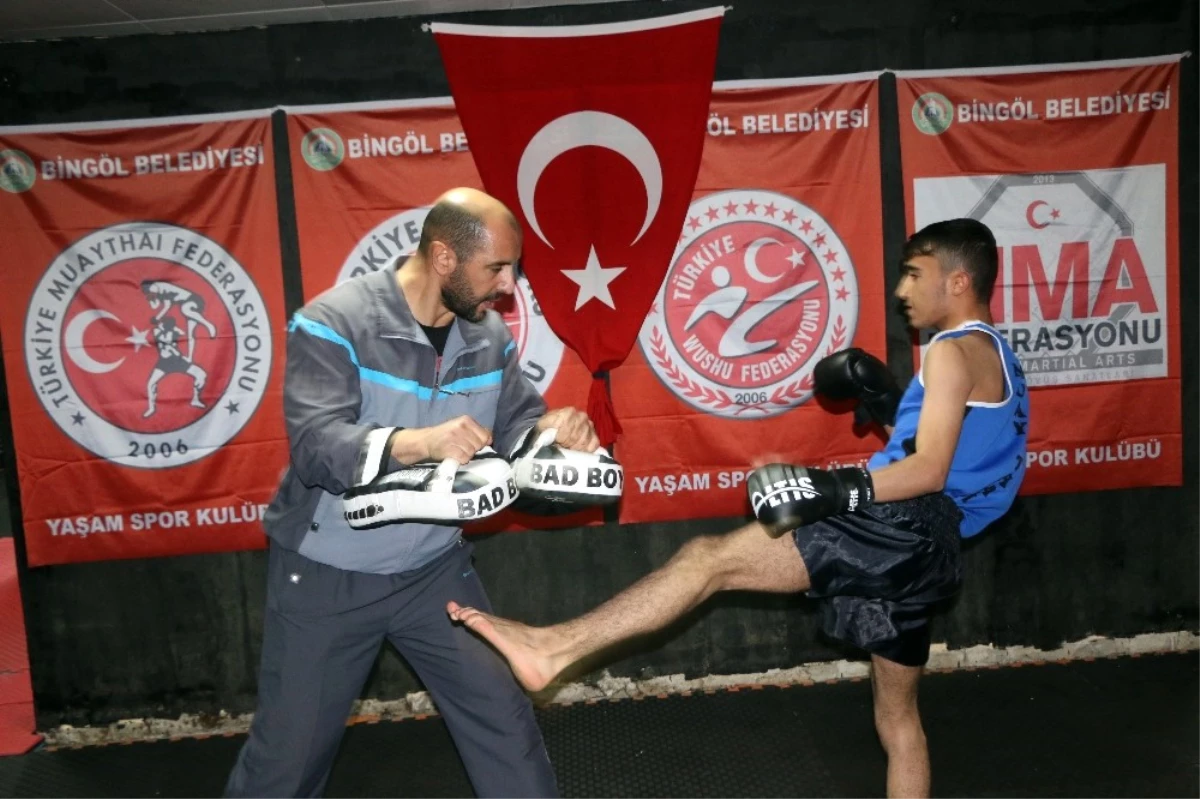 Muay Thai ile Uyuşturucuyla Mücadele